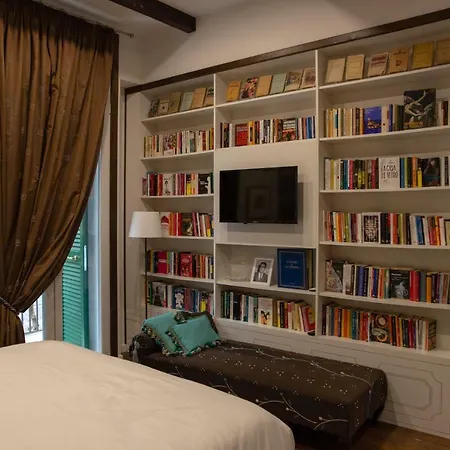 Bed&book Mooks Неаполь